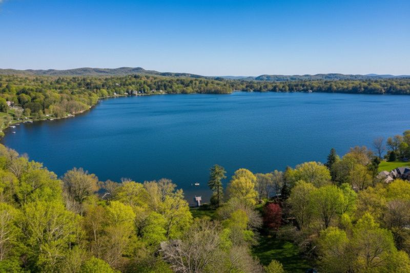 Lakeville, CT